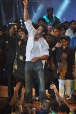 Hrithik Roshan at Dahi Handi events in Mumbai on 10th Aug 2012 (94).JPG